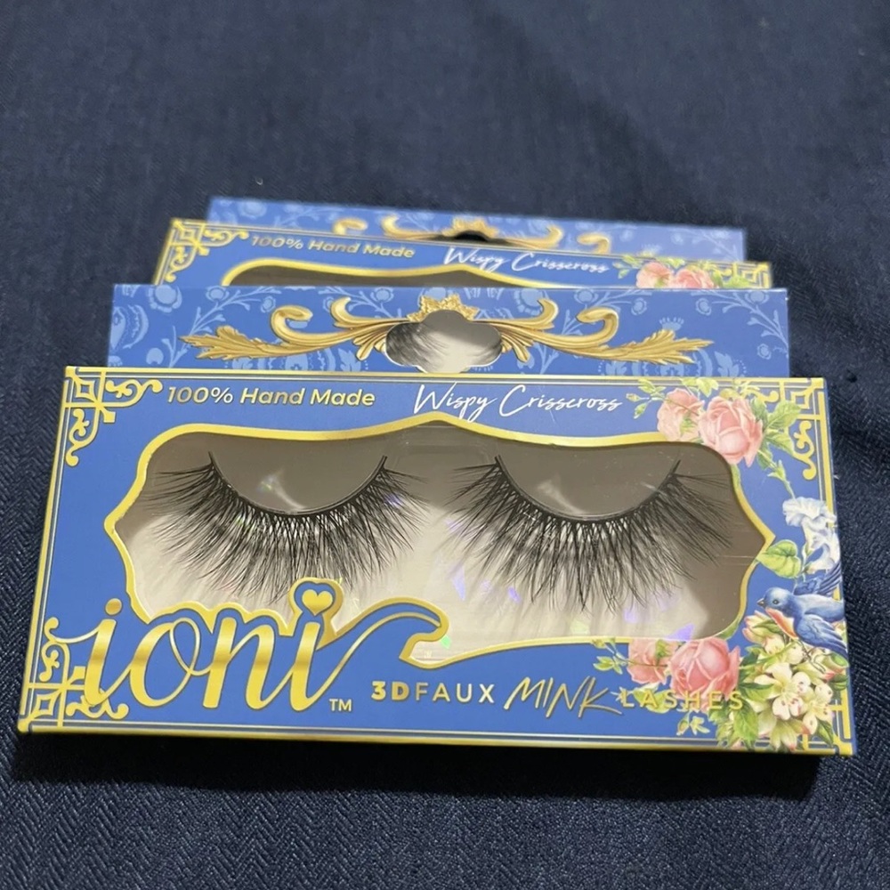 Ioni eyelashes 3D faux mink lashes 100% Hand Made Wispy Crisscross